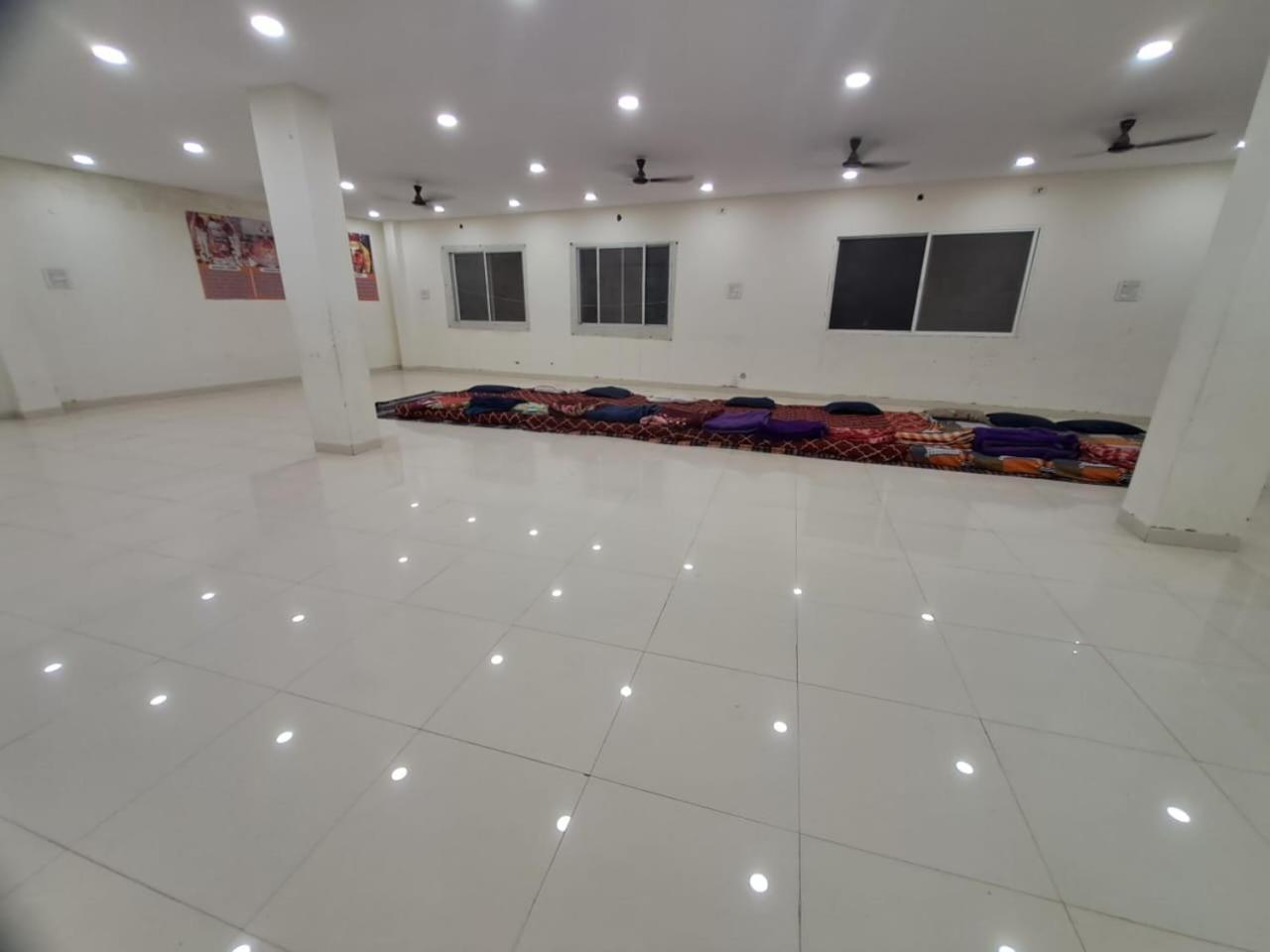 Hotel Shree Sawariya Yatri Grah Ujjain Zewnętrze zdjęcie