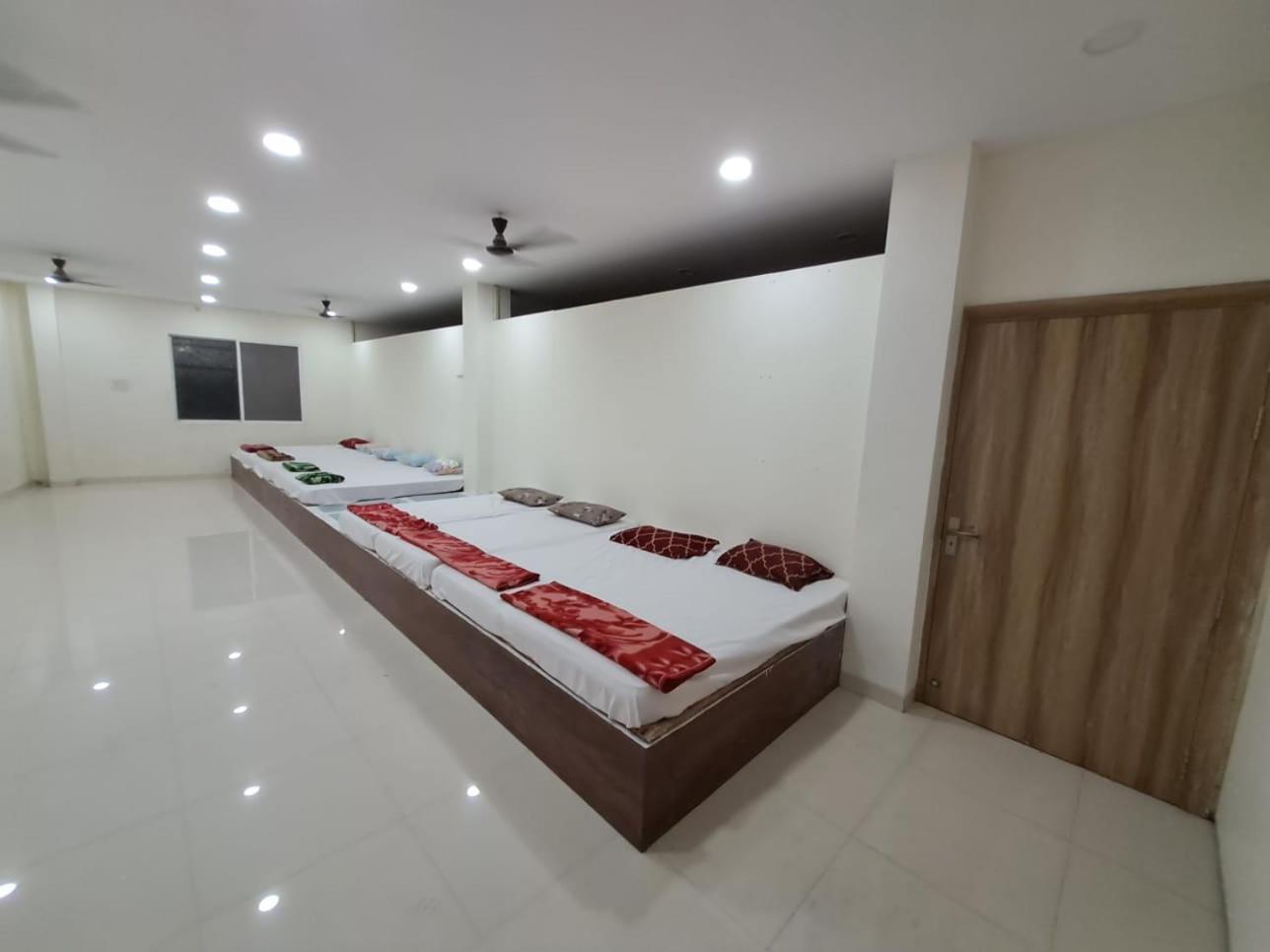 Hotel Shree Sawariya Yatri Grah Ujjain Zewnętrze zdjęcie