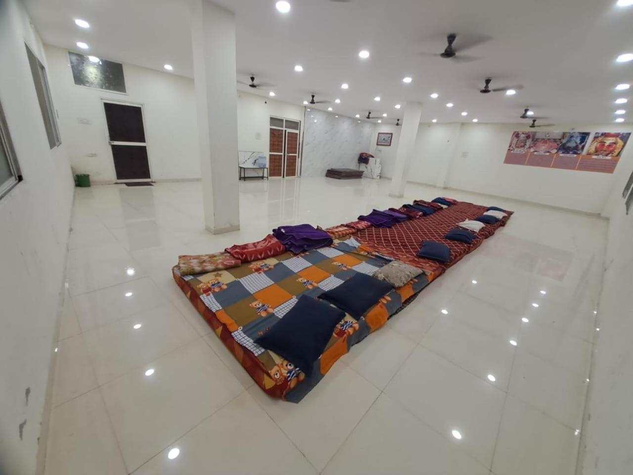 Hotel Shree Sawariya Yatri Grah Ujjain Zewnętrze zdjęcie